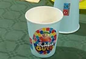 Bicchieri Carta personaggi 12 pezzi Connie