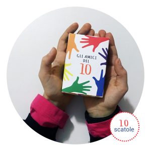 BUNDLE AMICI – 10 scatole con carta del docente
