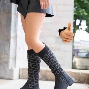 Stivali con gambale modello calza Fendi elasticizzata