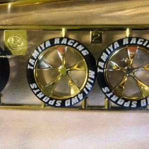 Cerchi serie GOLD con gomme  LOGO bianco basso profilo